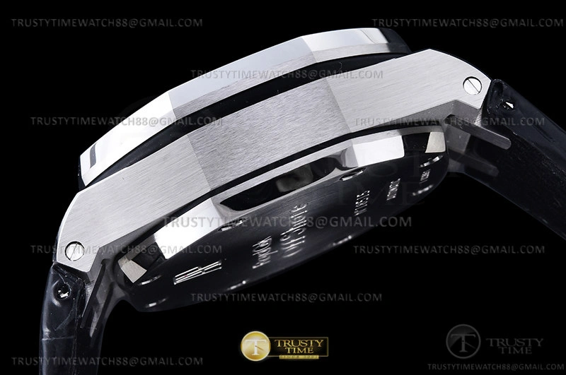 AP ROO Chronograph SS LE Blk Num APF 7750 Mod UrbanChic 5