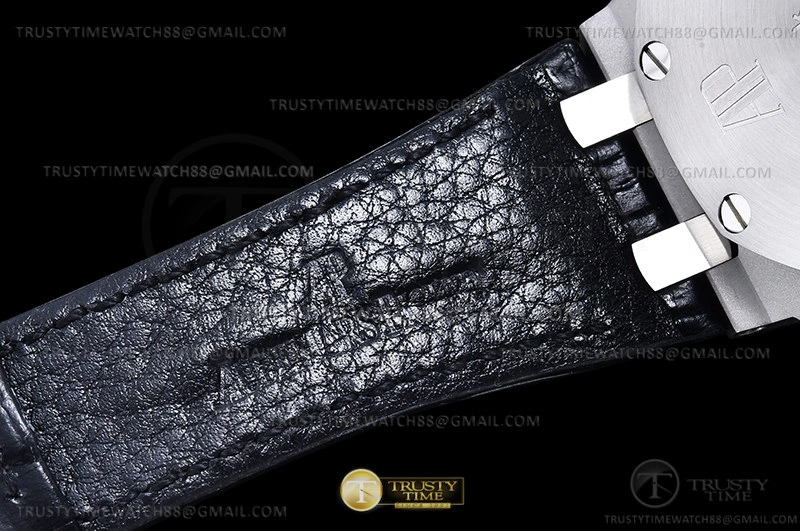 AP ROO Chronograph SS LE Blk Num APF 7750 Mod UrbanChic 5