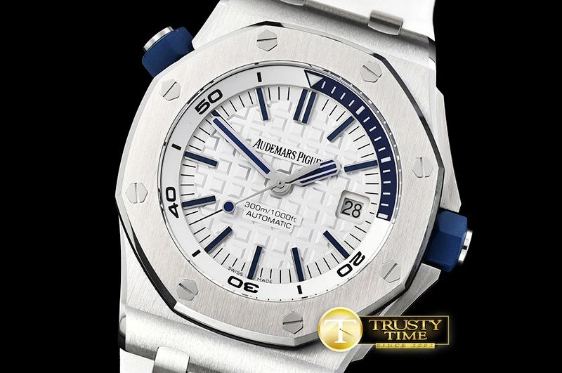 AP0413B – Royal Oak Diver Lightweight 25