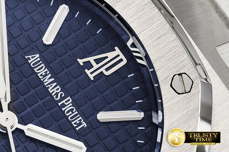 AP0420C – Royal Oak Refined 20