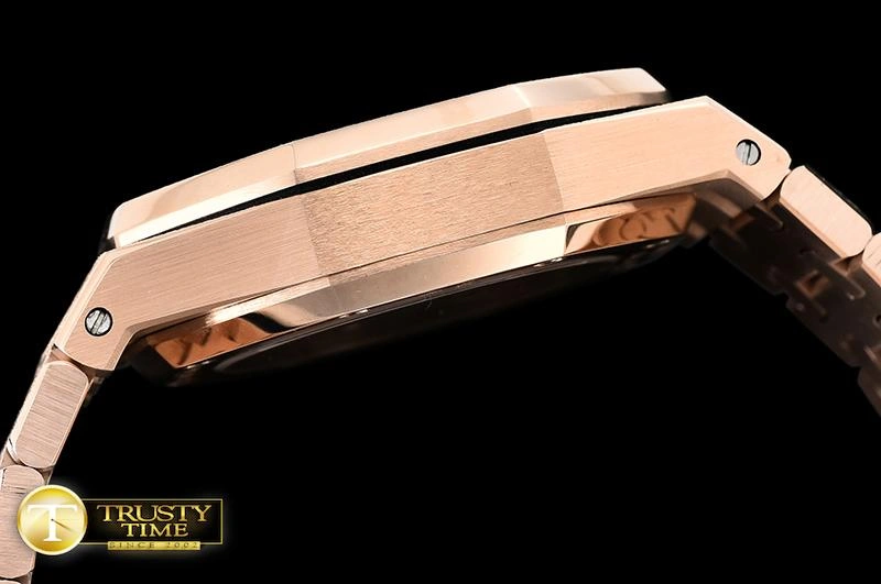 AP0513A – AP Royal Oak 37mm StreetReady 10