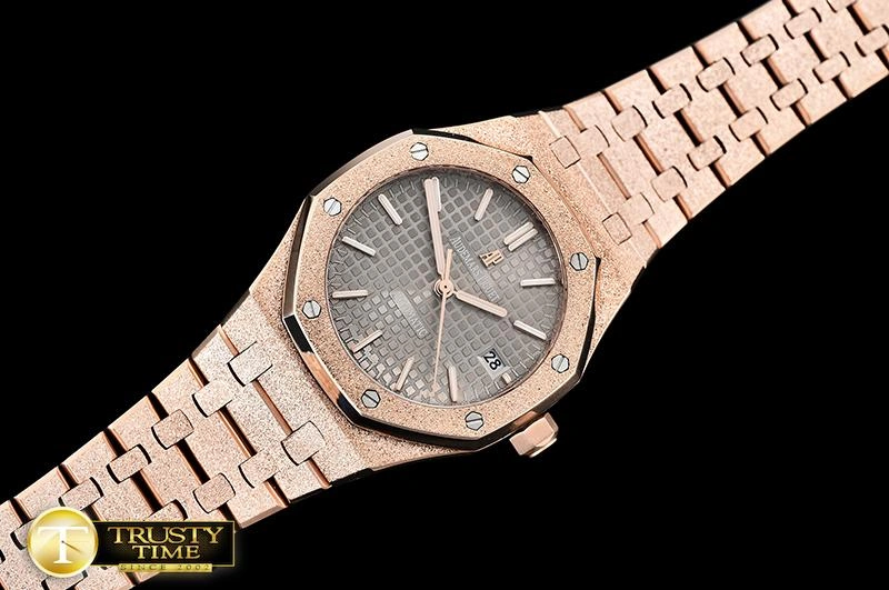 AP0513B – AP Royal Oak 37mm Refined 32