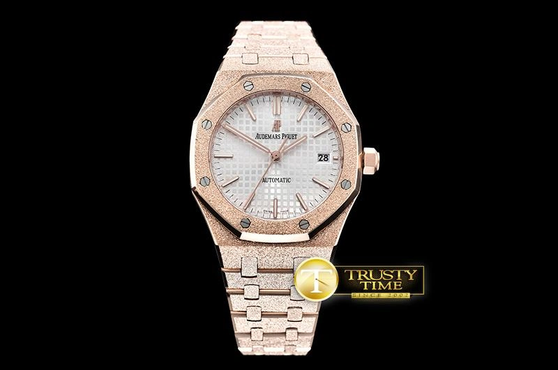 AP0513D – AP Royal Oak 37mm SmoothTexture 33