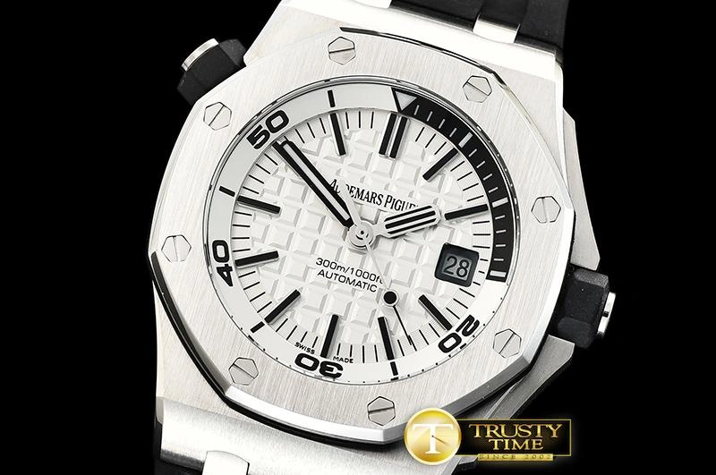AP0524 – Royal Oak Offshore Diver Effortless 36