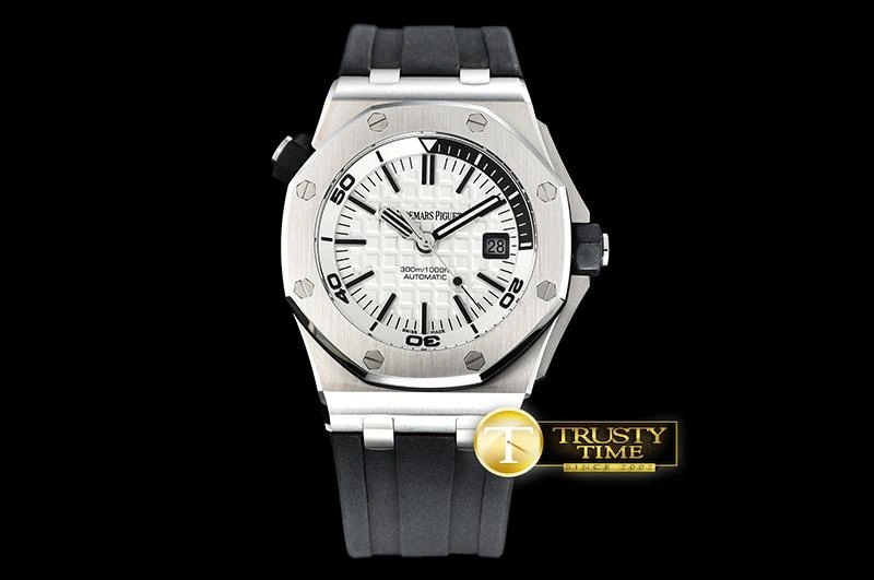 AP0524 – Royal Oak Offshore Diver Effortless 36