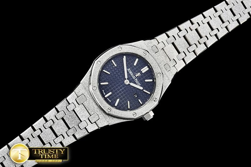Lightweight AP0530B – AP Royal Oak 33mm 40