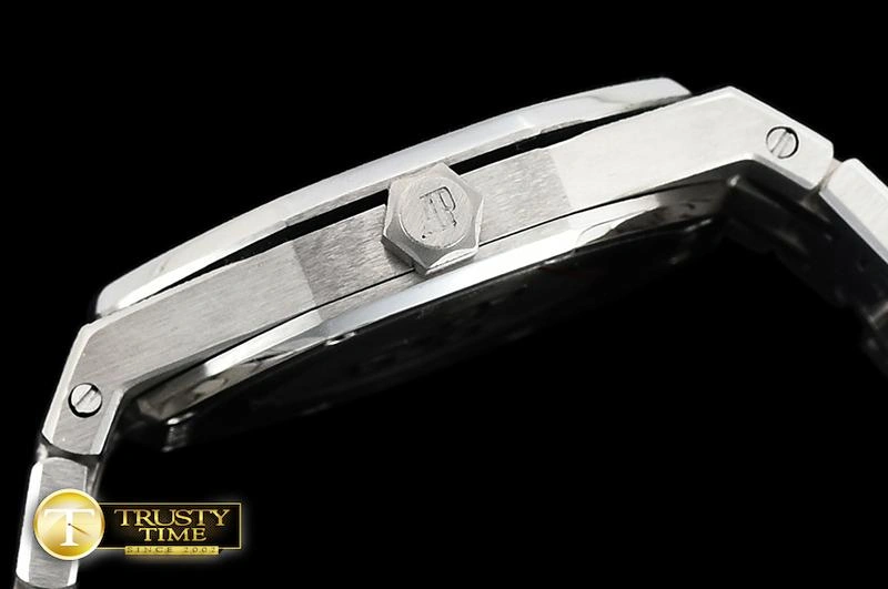 Lightweight AP0530B – AP Royal Oak 33mm 40