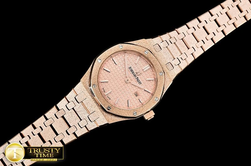 AP0532B – AP Royal Oak 33mm Premium 43