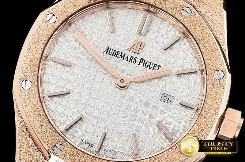 Colorful AP0532E – AP Royal Oak 33mm 49