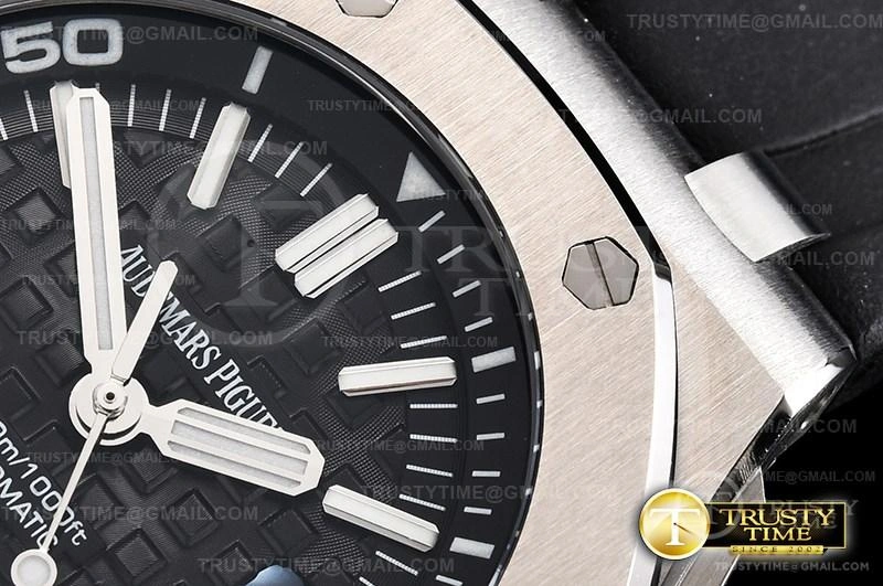 TechFriendly AP0592 – Royal Oak Offshore Diver 69