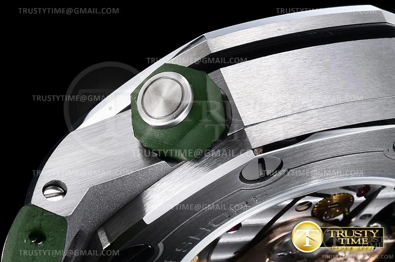 AP0612 – Royal Oak Diver EasyCare 72