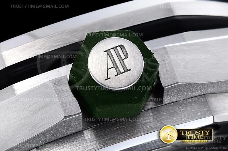 AP0612 – Royal Oak Diver EasyCare 72