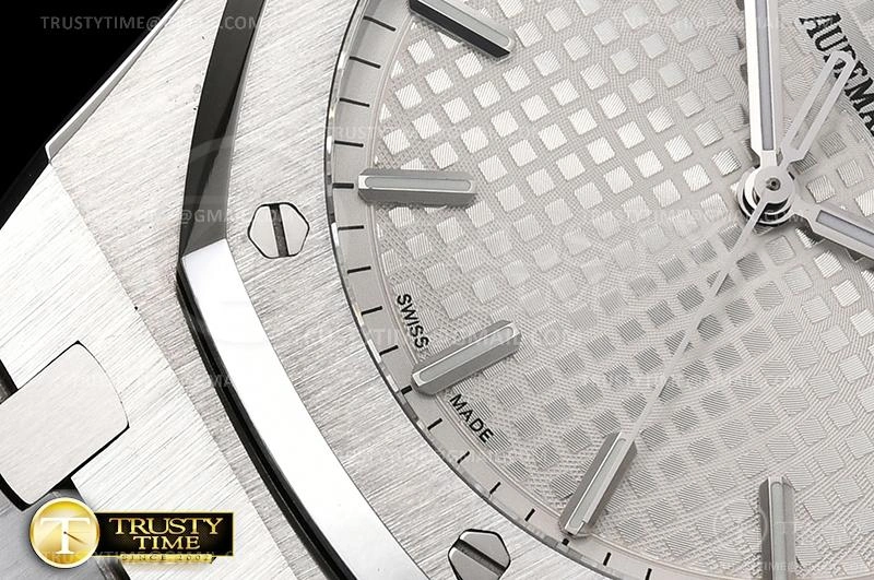EasyCare AP0620D – Royal Oak 41mm 77