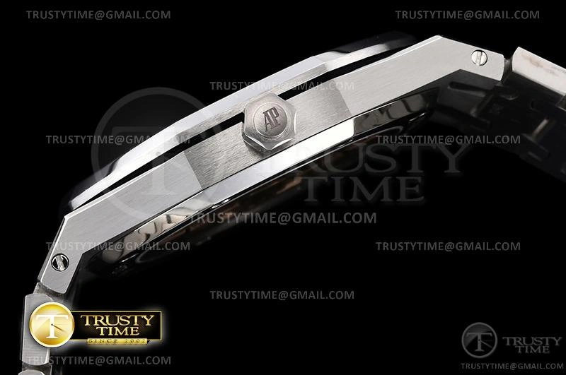 AP0626 – Royal Oak Jumbo SportInspired 78