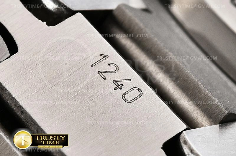 AP0626 – Royal Oak Jumbo SportInspired 78