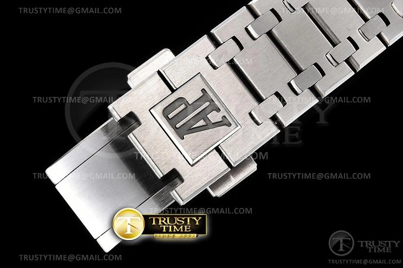 AP0626 – Royal Oak Jumbo SportInspired 78