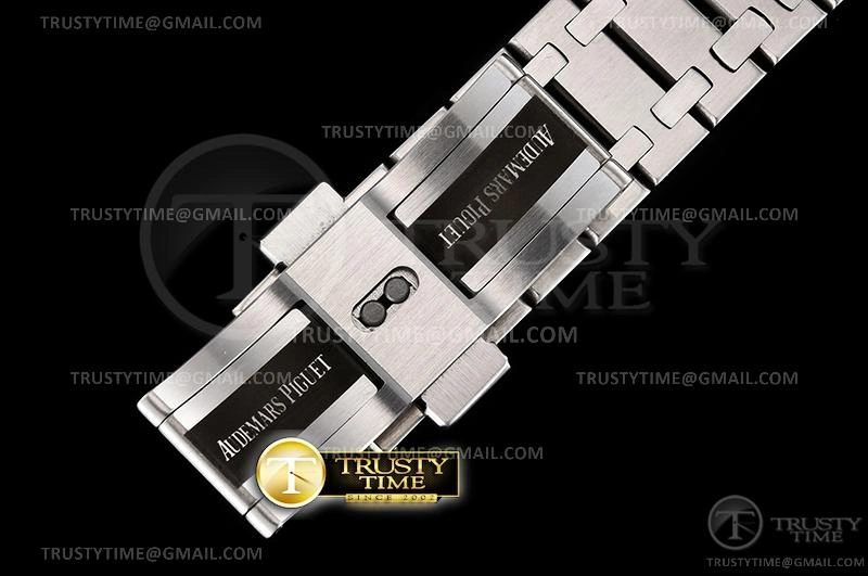 AP0626 – Royal Oak Jumbo SportInspired 78