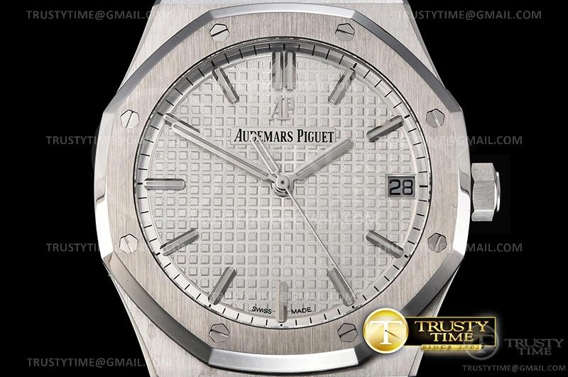 AP0627 – Royal Oak 41mm FlexibleFit 79
