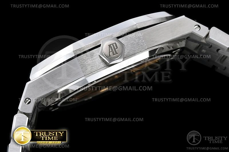 AP0627 – Royal Oak 41mm FlexibleFit 79