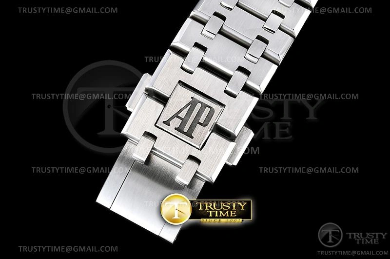 AP0627 – Royal Oak 41mm FlexibleFit 79