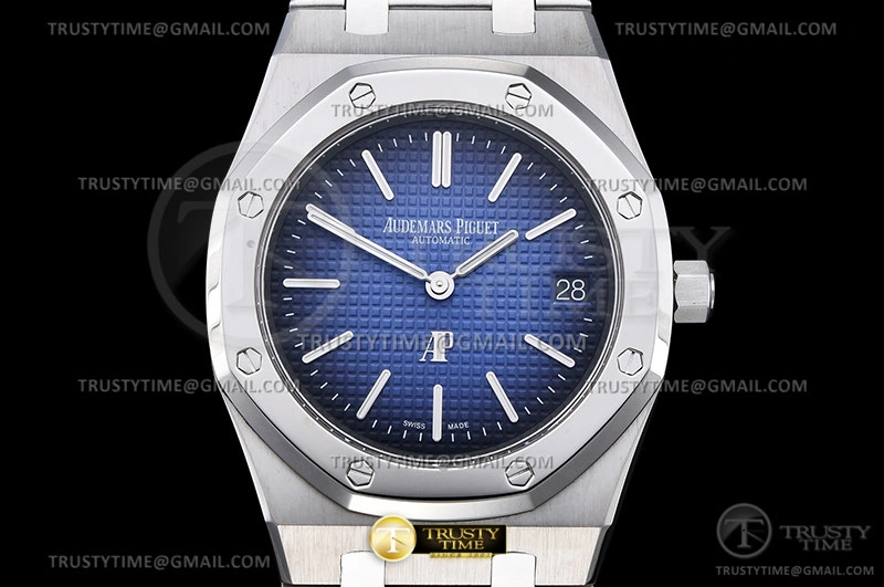 AP0733 – Royal Oak Jumbo 15202IP SS SS S-Blue ZF A SmoothTexture 85