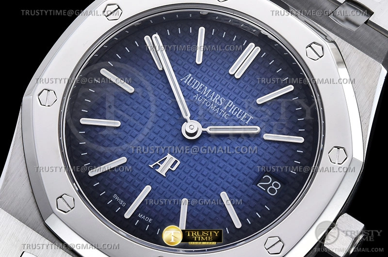 AP0733 – Royal Oak Jumbo 15202IP SS SS S-Blue ZF A SmoothTexture 85