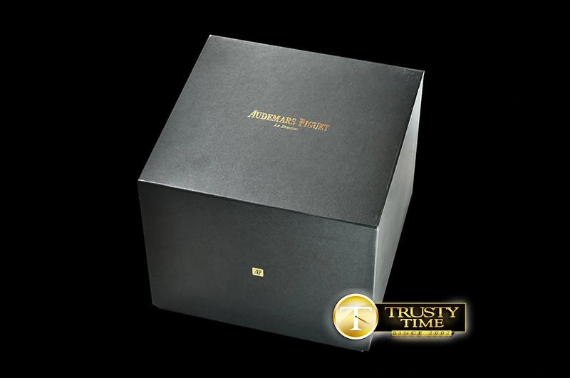 APBOX001 – Audemars Piguet Wooden Watch Box and Papers SunProtective 95