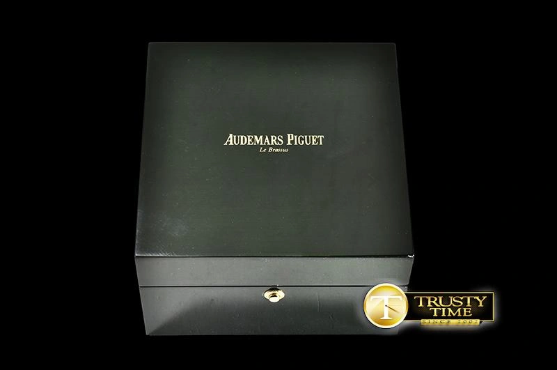 APBOX001 – Audemars Piguet Wooden Watch Box and Papers SunProtective 95