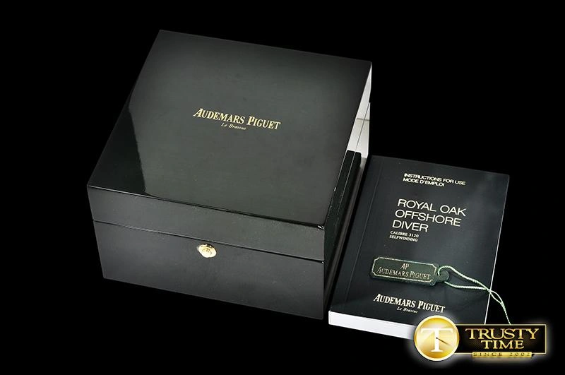 APBOX001 – Audemars Piguet Wooden Watch Box and Papers SunProtective 95