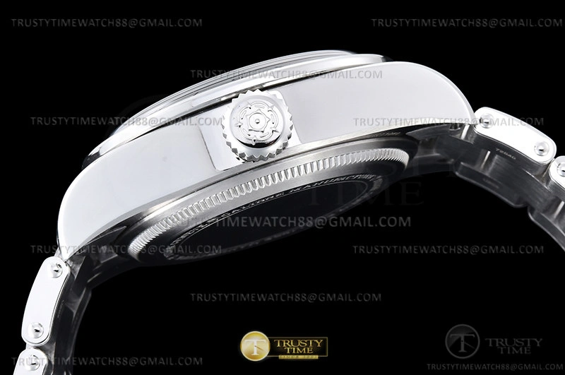 Snug Black Bay Pro GMT SS SS Black ZF Asia 1144