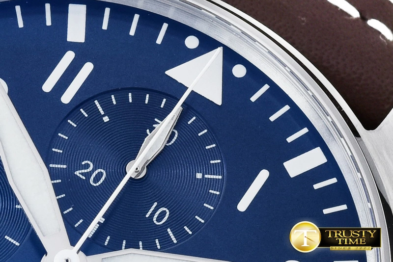 WrinkleFree IWC0320 – 3777 Pilot Chrono SS LE Blue “Le Petit” V2 ZF A 210