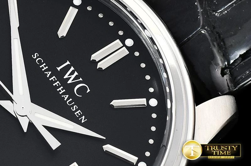 IWC0390B – Vintage Ingenieur MoistureWicking 214