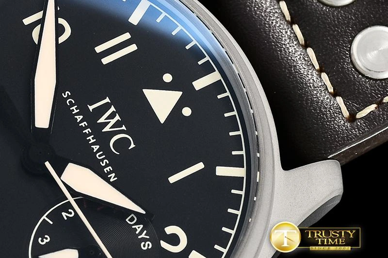 IWC0394A – Big Pilot Heritage Sophisticated 209
