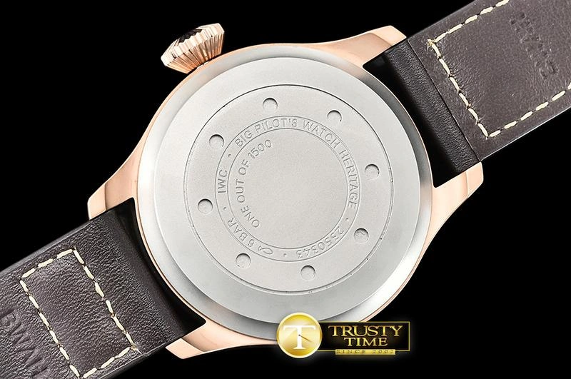 IWC0394B – Big Pilot Heritage ComfortFit 220