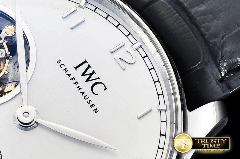Compact IWC0422B – Portuguese Tourbillon 204