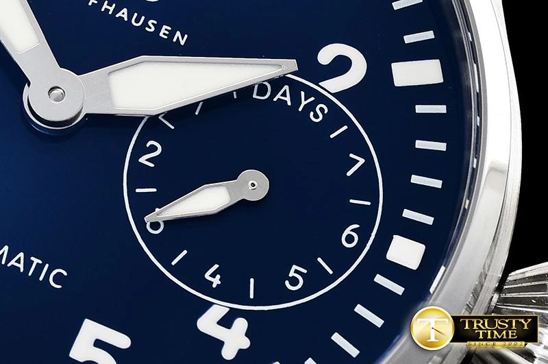 IWC0433A – Big Pilot Annual Lightweight 245