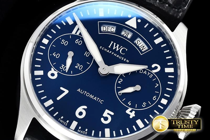 IWC0433A – Big Pilot Annual Lightweight 245