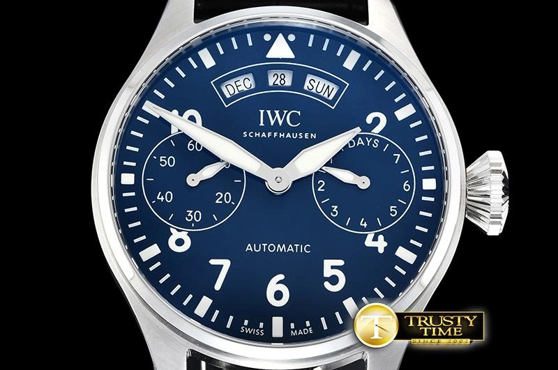 IWC0433A – Big Pilot Annual Lightweight 245