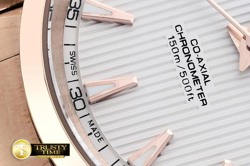 OMG0465D – Aqua Terra 38mm Refined 294