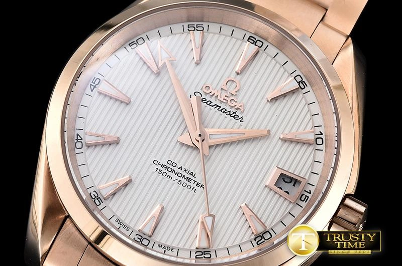 OMG0465D – Aqua Terra 38mm Refined 294