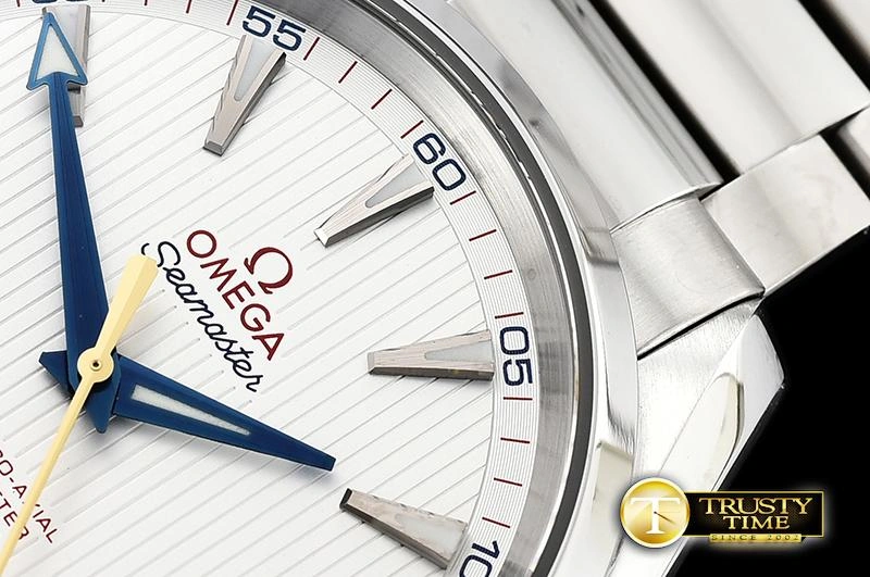 OMG0552C – Aqua Terra 150m Compact 334