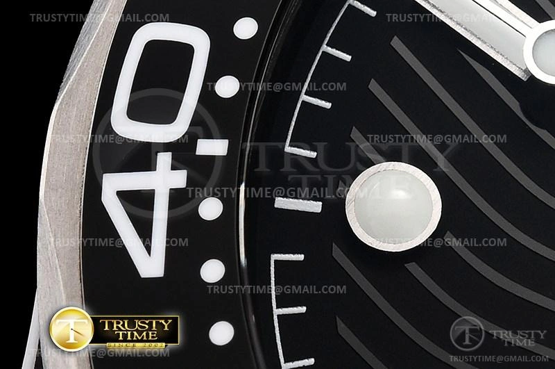 SportInspired OMG0639 – Seamaster 300m 375