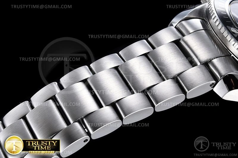 QuickDry OMG0654 – Planet Ocean 42mm 381