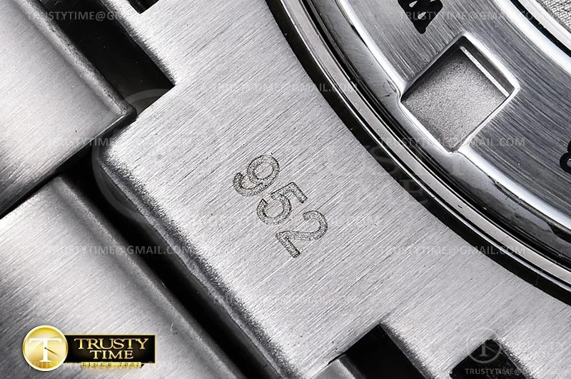 QuickDry OMG0654 – Planet Ocean 42mm 381