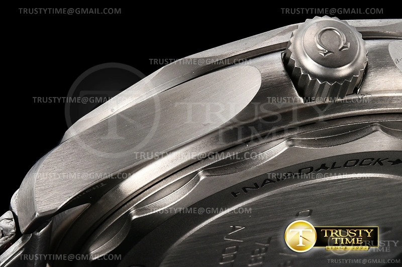 OMG0670 – Seamaster 300m No Time To Die 007 TI SS VSF V3 A EasyCare 392