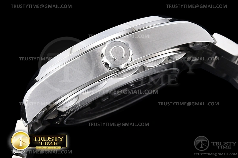 OMG0687A – Aqua Terra 150m GMT Worldtimer 43mm SS SS VSF A Minimalist 394