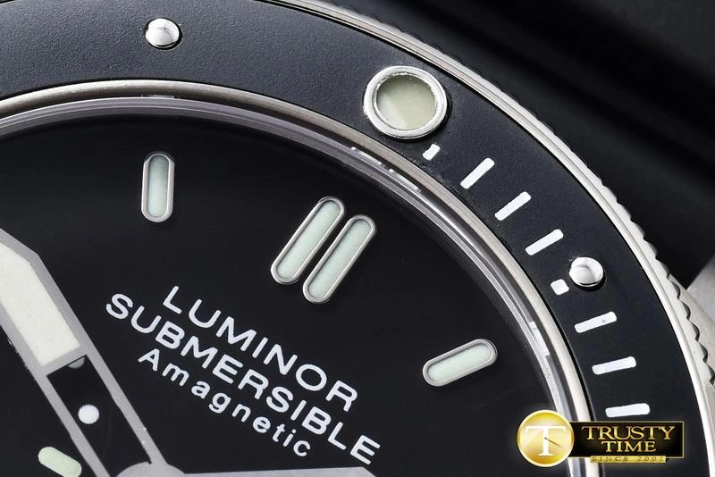 Refined PN389PRU1 – Pam389 P Submersible 401