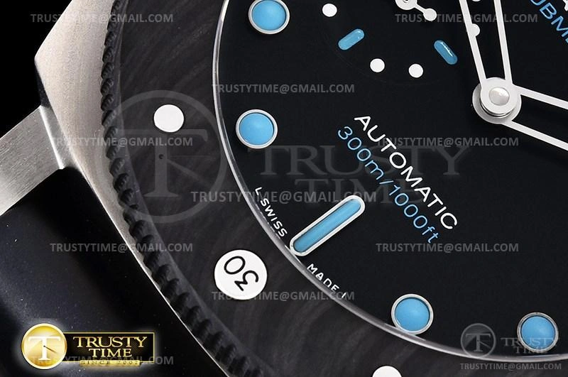 PN799RU – PAM799 CarboTech Submersible EyeCatching 420