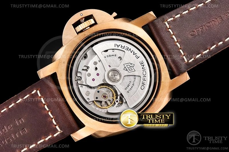 PN968LE – PAM 968 Submersible Sophisticated 426