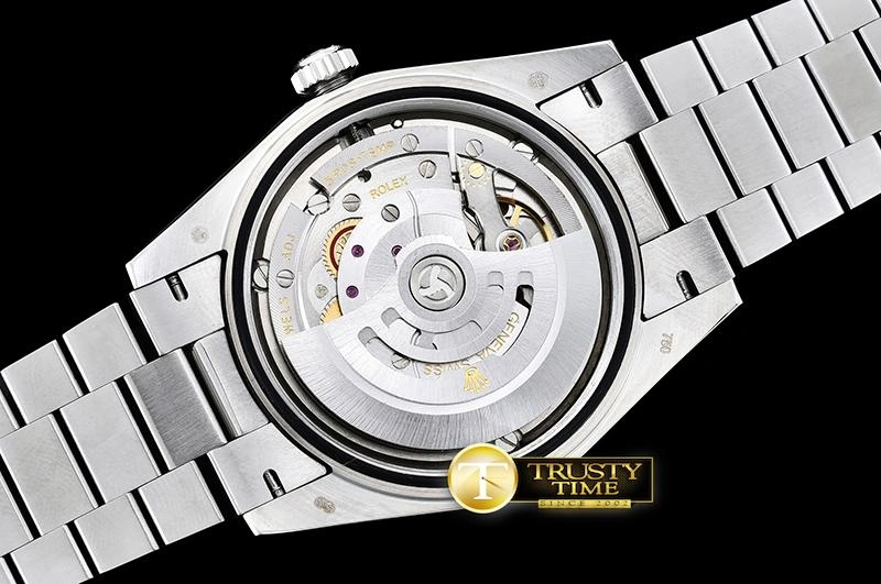 RDD0207F – DayDate Compact 677